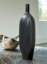 Load image into Gallery viewer, Rhaveney - Vase (Set of 3) - Medium - Black