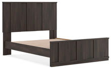 Load image into Gallery viewer, Shaehartin - Panel Platform Bed