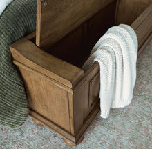 Load image into Gallery viewer, Karallin - Panel Storage Bed