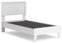 Load image into Gallery viewer, Hallityn - Platform Bedroom Set