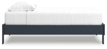 Load image into Gallery viewer, Simmenfort - Platform Bed