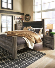 Load image into Gallery viewer, Wynnlow - Poster Bed