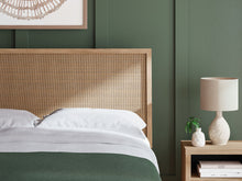 Load image into Gallery viewer, Cielden - Panel Bed
