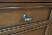 Load image into Gallery viewer, Channley - Table