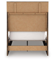 Load image into Gallery viewer, Chirason - Panel Platform Bedroom Set