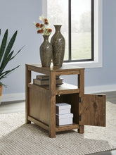 Load image into Gallery viewer, Fendenmore - Chair Side End Table