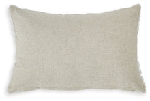 Load image into Gallery viewer, Farissen - Pillow (Set of 4) - White / Tan