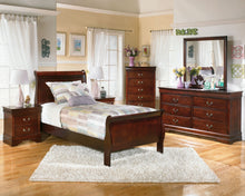 Load image into Gallery viewer, Alisdair - Chest - Reddish Brown