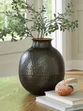 Load image into Gallery viewer, Woody - Vase