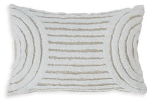 Load image into Gallery viewer, Farissen - Pillow (Set of 4) - White / Tan