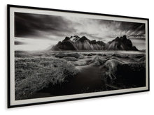 Load image into Gallery viewer, Delstone - Wall Art - Black / White