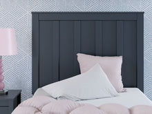Load image into Gallery viewer, Simmenfort - Panel Headboard