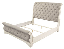 Load image into Gallery viewer, Realyn - Upholstered Sleigh Bed