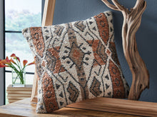Load image into Gallery viewer, Kierenworth - Pillow (Set of 4) - Sienna / Ivory / Black