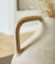 Load image into Gallery viewer, Justy - Vase