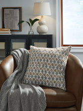 Load image into Gallery viewer, Dainwick - Pillow (Set of 4) - White / Gray / Brown