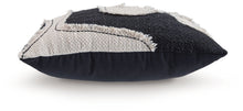 Load image into Gallery viewer, Veerbank - Pillow (Set of 4) - Black / Beige