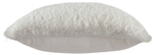 Load image into Gallery viewer, Gariland - Faux Fur Pillow