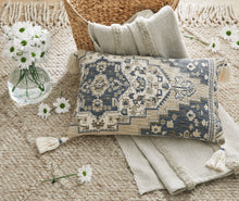Load image into Gallery viewer, Winbury - Pillow (Set of 4) - Blue / Tan / White