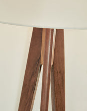 Load image into Gallery viewer, Dallson - Wood Floor Lamp - Brown