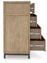 Load image into Gallery viewer, Tomtyn - Dresser - Light Brown