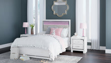 Load image into Gallery viewer, Altyra - Panel Bed