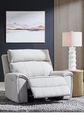 Load image into Gallery viewer, Social Pointe - Power Recliner / Adjustable Headrest - Pearl / Ash