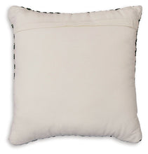 Load image into Gallery viewer, Digover - Pillow (Set of 4) - Green / Ivory
