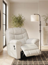Load image into Gallery viewer, Linenfield - Zero Wall Recliner