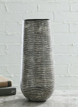 Load image into Gallery viewer, Fynn - Vase - Antique Gray