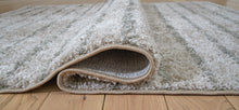 Load image into Gallery viewer, Laddway - 5' x 7' Rug - Cream / Green