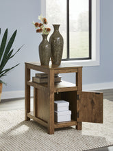 Load image into Gallery viewer, Fendenmore - Chair Side End Table