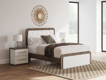 Load image into Gallery viewer, Kendanport - Upholstered Bed