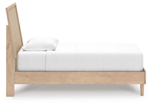 Load image into Gallery viewer, Cielden - Panel Bed