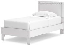 Load image into Gallery viewer, Hallityn - Platform Bedroom Set