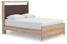 Load image into Gallery viewer, Kinlanni - 3 Pc. - Queen Upholstered Panel Bed With Roll Slats, Dresser And Mirror - Tan