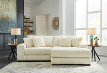 Load image into Gallery viewer, Lindyn - 2 Piece Sectional