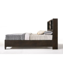 Load image into Gallery viewer, Merveille Eastern King Bed