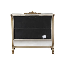 Load image into Gallery viewer, Orianne Eastern King Bed