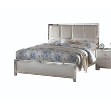 Load image into Gallery viewer, Voeville II Eastern King Bed