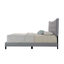 Load image into Gallery viewer, Venacha Queen Bed