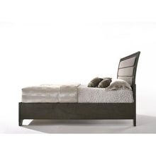 Load image into Gallery viewer, Soteris Eastern King Bed
