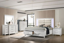 Load image into Gallery viewer, Sadie Eastern King Bed
