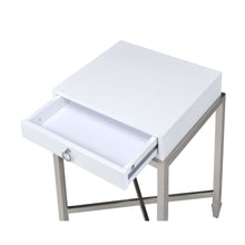 Load image into Gallery viewer, Belinut End Table