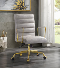 Load image into Gallery viewer, Bellville Executive Office Chair