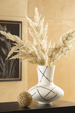 Load image into Gallery viewer, Brockford - Vase - Cream / Black / Brown
