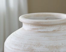 Load image into Gallery viewer, Meadie - 12" Vase
