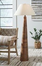 Load image into Gallery viewer, Danset - Wood Lamp
