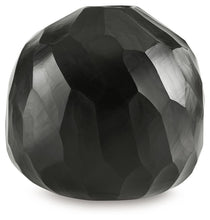 Load image into Gallery viewer, Ryanford - Vase
