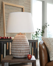 Load image into Gallery viewer, Darrich - Metal Table Lamp - Beige / White
